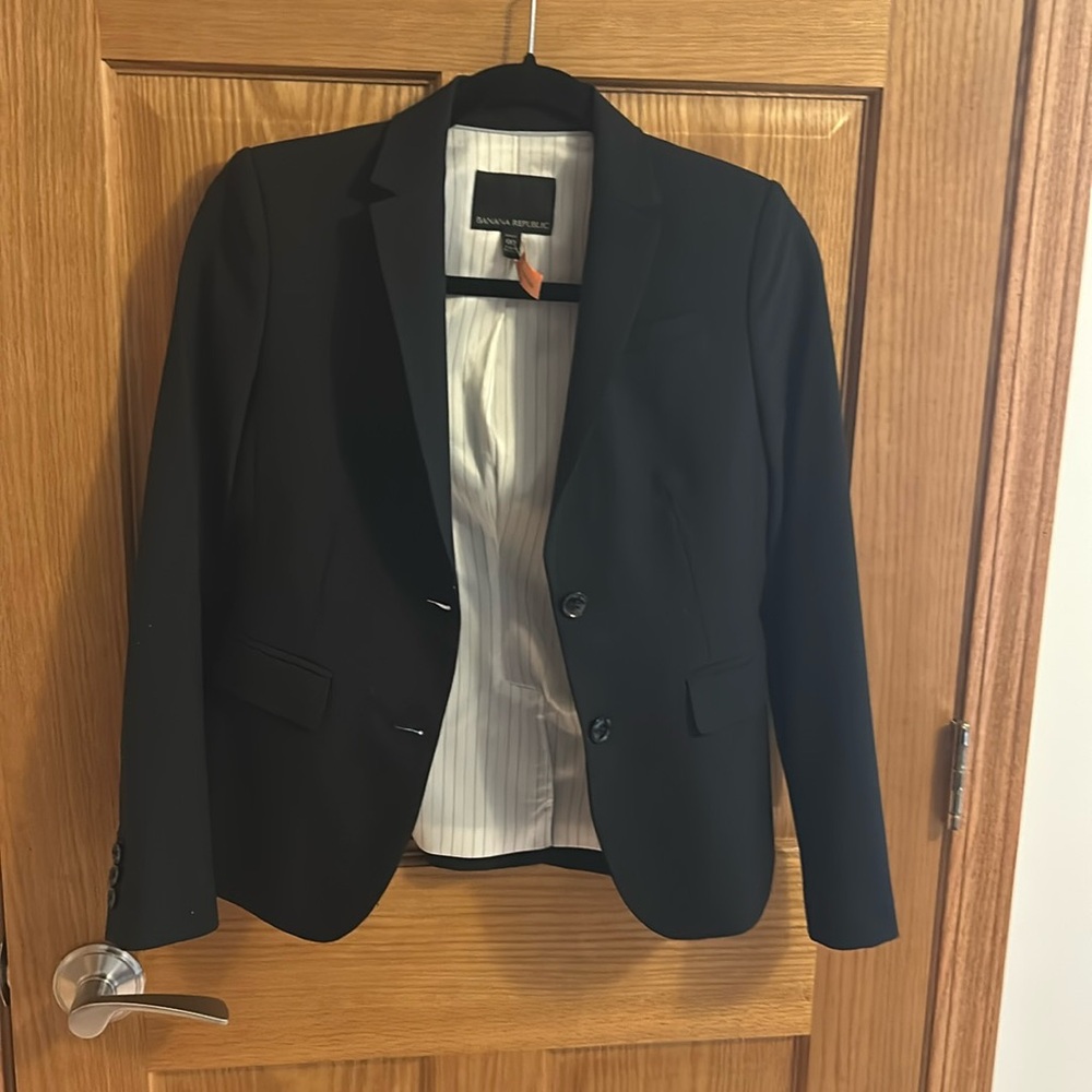 Banana Republic suit jacket size 00petite